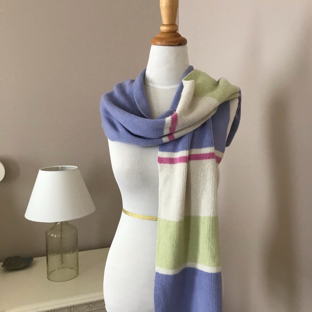 NWOT ANN TAYLOR STRIPED SCARF